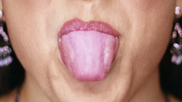Illustration for article titled Live A Little! Press Your Tongue Against These 10 Pictures Of Tongues